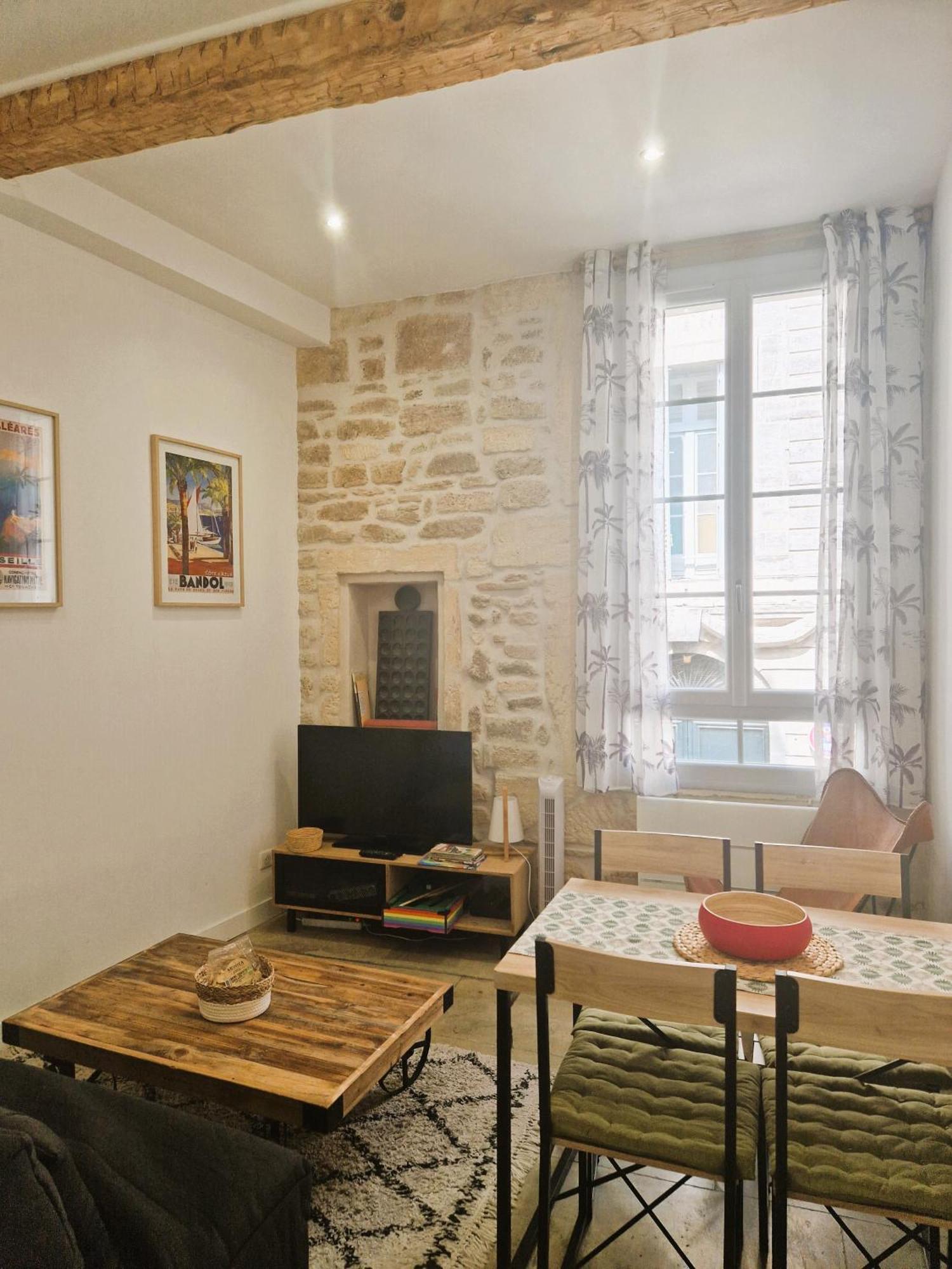 Appartement Cosy Dans Le Centre Historique Montpellier Ngoại thất bức ảnh